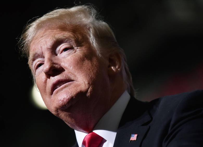 El presidente de Estados Unidos, Donald Trump, aceptó el pasado viernes que el FBI investigue por presunto abuso a su nominado a la Corte. FOTO: AFP
