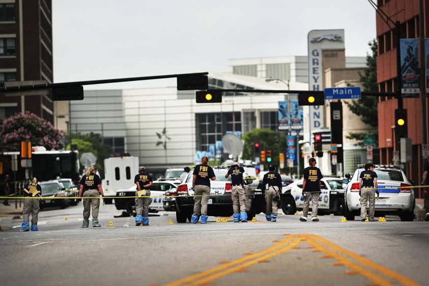 Debate por el robot que puso fin a la matanza en Dallas