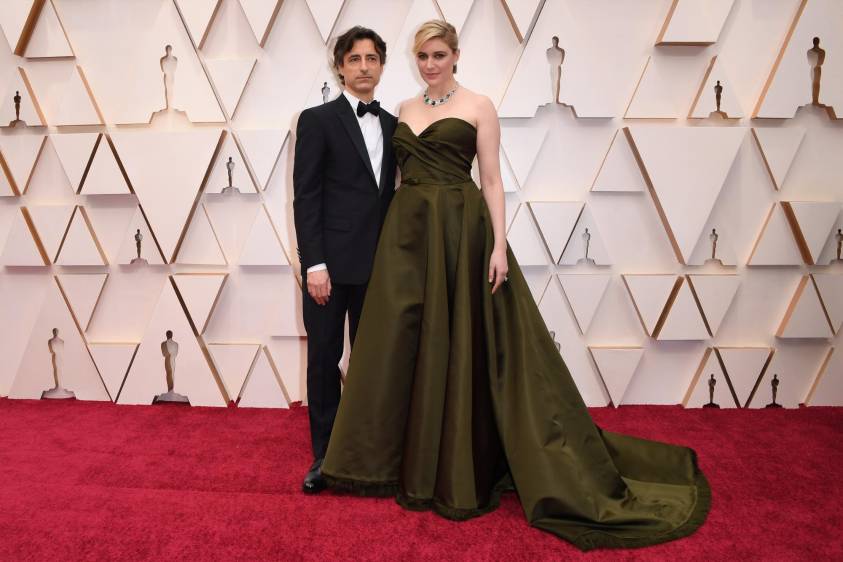 Noah Baumbach y Greta Gerwing, una pareja de directores, ambos nominados con los guiones de sus películas, Historia de un matrimonio y Mujercitas, respectivamente. FOTO AFP