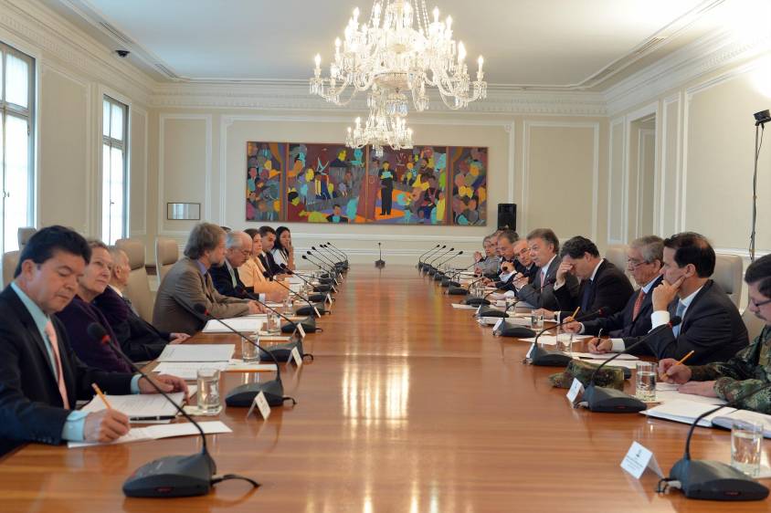 En la mañana de este lunes se realiza la reunión entre el presidente Juan Manuel Santos y los miembros de la Comisión Consultora de Paz. FOTO COLPRENSA