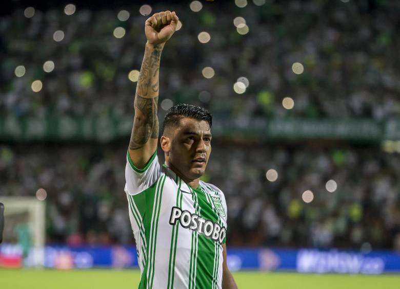 El goleador verdolaga Jéfferson Duque es uno de los más respetados y queridos por la hinchada, los compañeros y el cuerpo técnico. Es uno de los líderes del proceso. FOTO juan antonio sánchez