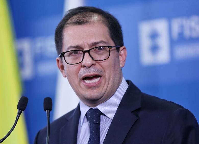 El fiscal Francisco Barbosa llevaría dos semanas siendo positivo para covid-19. FOTO COLPRENSA