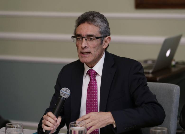 Saúl Pineda es el viceministro de desarrollo empresarial, quien aseguró que la formalización es prioridad. FOTO Colprensa