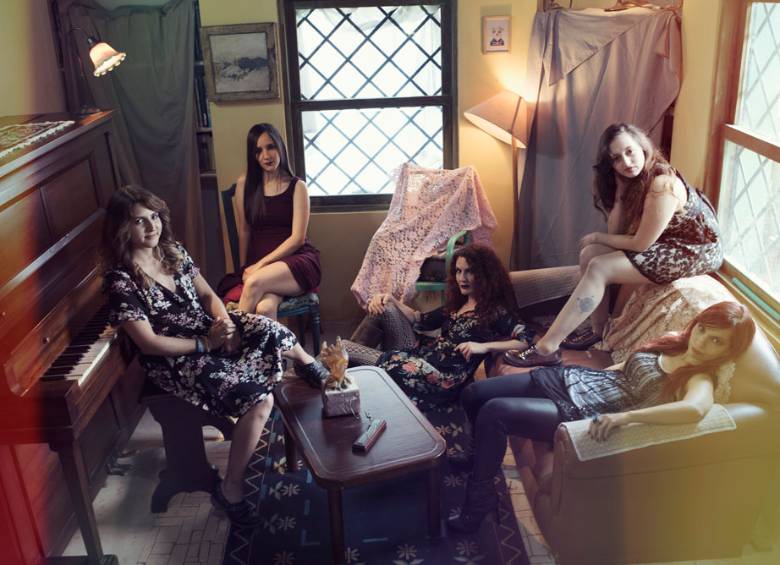 De izq. a der: Marcela, Valentina, Catalina, María Camila y Tatiana. FOTO cortesía Camilo Aristizábal