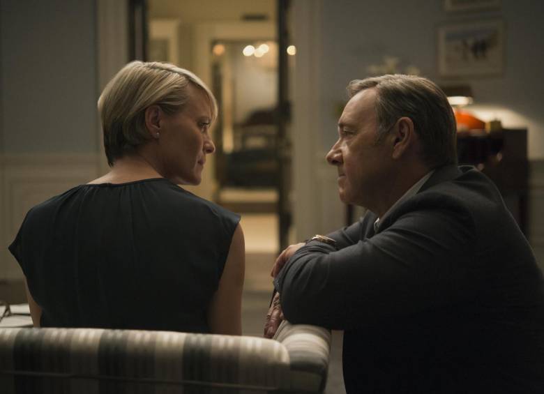Robin Wright (2013) y Kevin Spacey (2015) ganaron el Globo de Oro por sus interpretaciones en House Of Cards. FOTO Cortesía