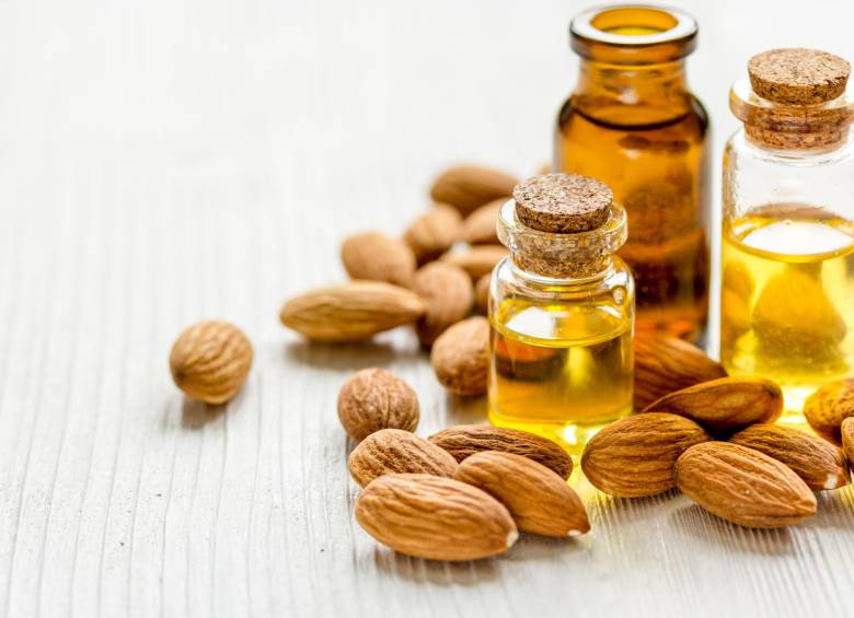 Los aceites tienen propiedades que benefician desde la piel hasta el cabello. Algunos ayudan a conciliar mejor el sueño o a refrescar los espacios del hogar. Foto: Shutterstock