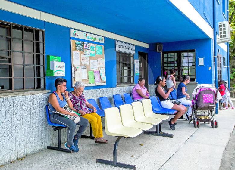 La sede de Zamora presta servicios de consulta prioritaria, consulta de medicina general, programas de atención y prevención, pruebas de laboratorio y odontología. FOTO JULIO CÉSAR HERRERA