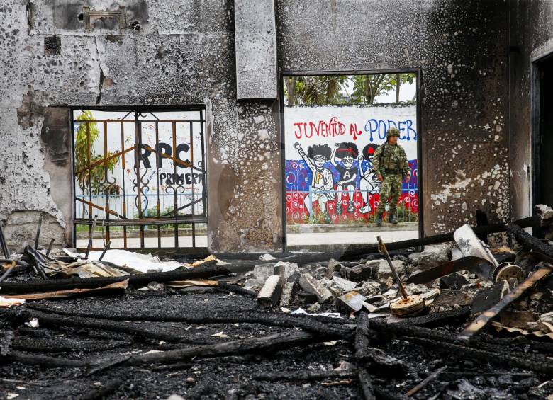 En el pueblo se comenta en voz baja que el incendio pudo servir para destruir evidencia en contra de exmandatarios presos.