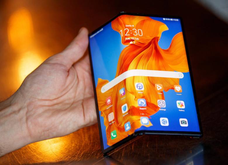 Este celular vale 9 millones de pesos, ¿lo compraría? Este celular vale 9 millones de pesos, ¿lo compraría?