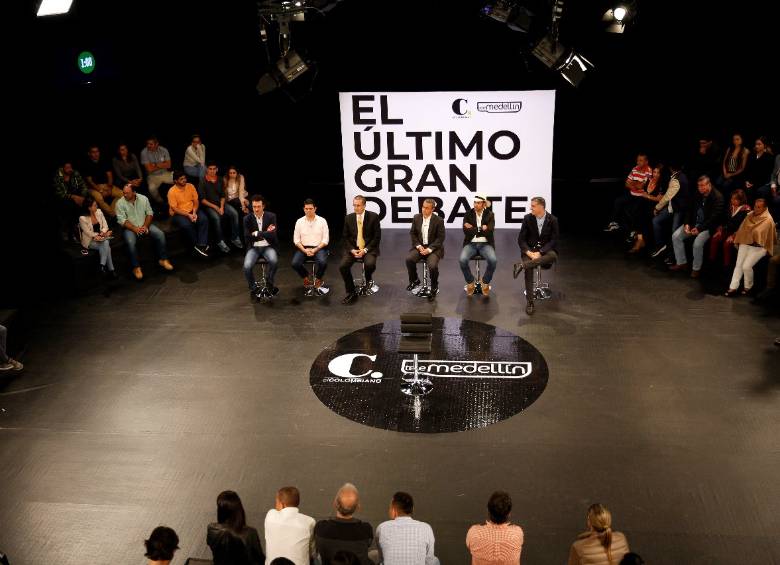 Candidatos respondieron las preguntas en el debate sobre Hidroituango. FOTO ESTEBAN VANEGAS