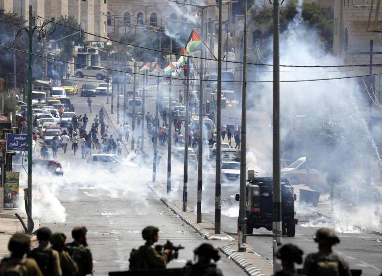 El intento israelí de poner mayores restricciones al acceso a la mezquita de Al Aqsa encendió renovadas tensiones en la zona. FOTO efe