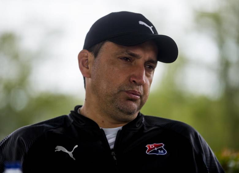 El técnico Aldo Bobadilla pretende conseguir el título de la Copa Águila con el DIM. FOTO JULIO CÉSAR HERRERA
