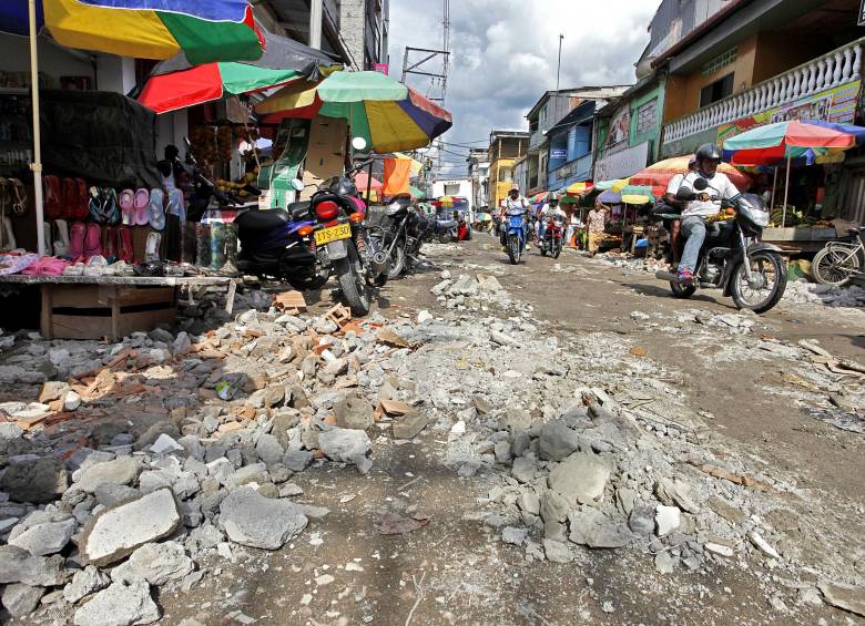 Las obras de instalación de acueducto y alcantarillado en Quibdó se encuentran paralizadas por amenazas de grupos al margen de la ley. FOTO HENRY AGUDELO