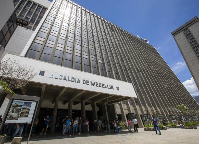 Las personas que se acogieron al beneficio tributario y les fue emitida la factura antes del 15 de octubre, podrán cancelarla con el descuento del 20 %. FOTO: EDWIN BUSTAMANTE 