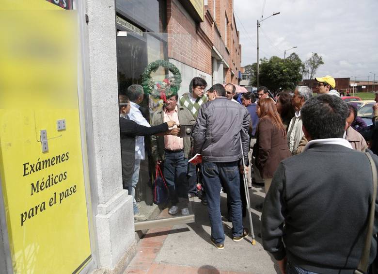 La Superintendencia advirtió que los 104 Centros de Reconocimiento de Conductores que serán investigados se exponen a la suspensión o cancelación de la habilitación de funcionamiento por parte del ministerio de Transporte. FOTO ARCHIVO COLPRENSA