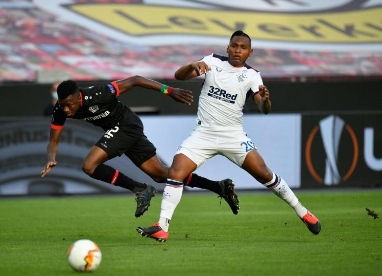 Alfredo Morelos, del Rangers, se fue en blanco y su equipo, eliminado. FOTO AFP