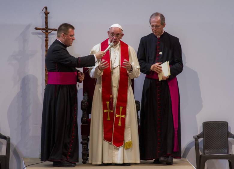 Papa Francisco en el encuentro con la comunidad religiosa en la Plaza de toros La Macarena. Foto: Juan Antonio Sánchez