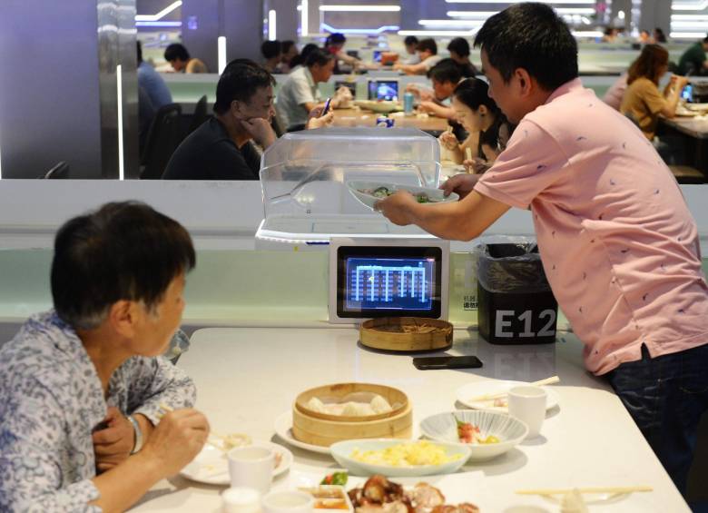 En China ya hay robots meseros 