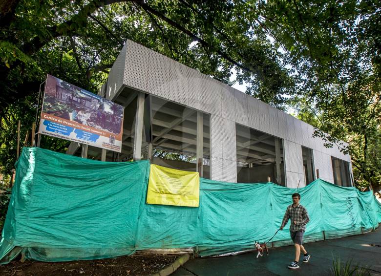 La obra tiene un avance del 70 % según la Empresa de Desarrollo Urbano. Requiere de 60 días y una inversión aproximada de $500 millones más para terminarse. FOTO JUAN ANTONIO SÁNCHEZ
