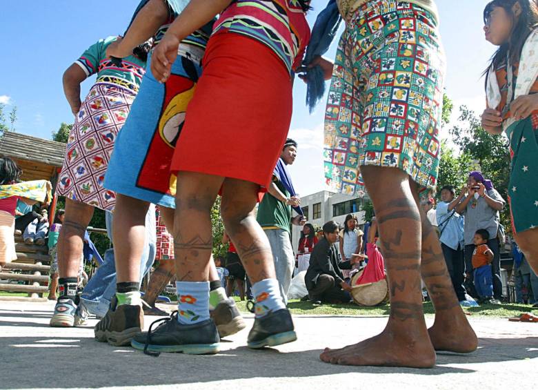 Algunas de las comunidades embera del país tienen en su cultura esta práctica en contra de los derechos de las niñas y mujeres a gozar de su sexualidad y a tener una buena salud. FOTO archivo