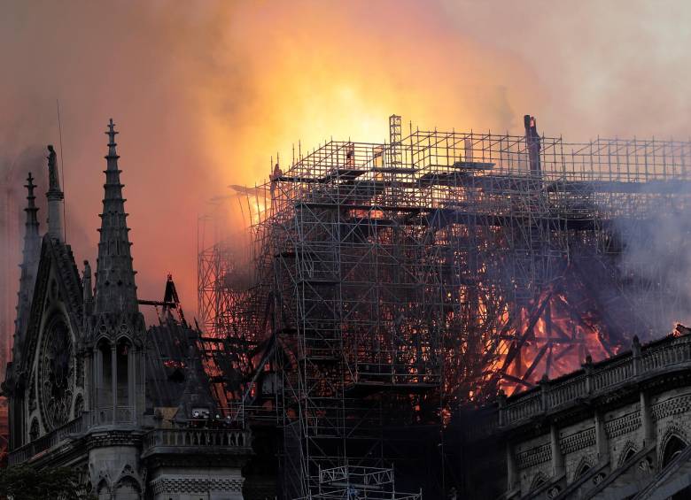 El patrimonio cultural que arde con la catedral de Notre Dame de París El patrimonio cultural que arde con la catedral de Notre Dame de París