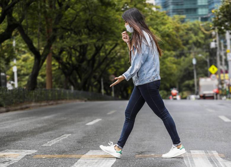 7 de cada 10 mujeres (67.18%) en Medellín les produce temor ser violentadas en la calle. FOTO MANUEL SALDARRIAGA