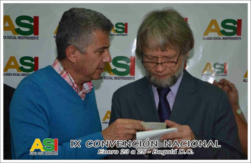  Luis B. Vélez y Antanas Mockus, en la convención. FOTO cortesía