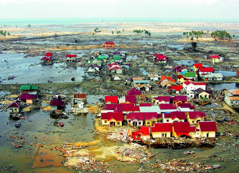 Tras el terremoto y tsunami de Japón en el 2011 se utilizó la etiqueta #PrayForJapan y en tan solo 5 días se recaudaron 34 millones de dolares. 