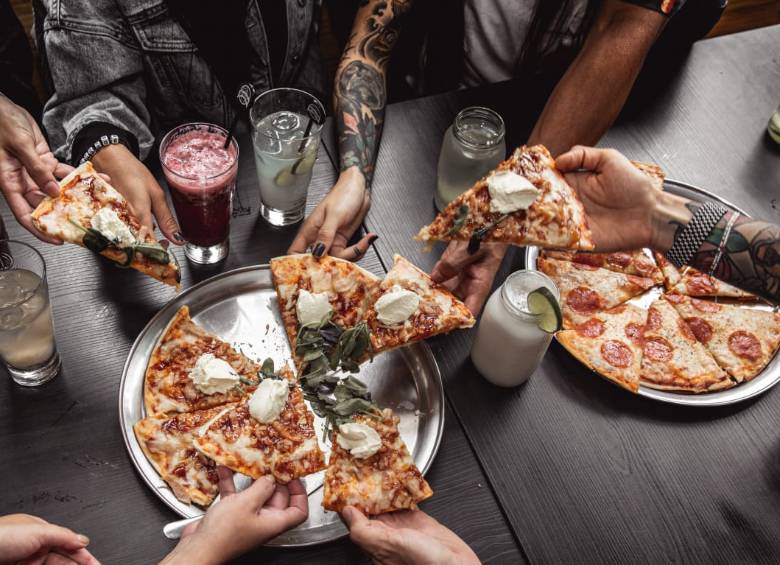 Esto sí lo puede intentar en casa hacer pizza