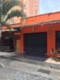 El ataque se produjo en un establecimiento comercial en la calle 43 con la carrera 76. FOTO: ANDRÉS OSORIO