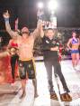 Estas son imágenes del Expofitness Fight Night 2017 con el festejo final de Jon Zárate. FOTO Archivo edwin bustamante