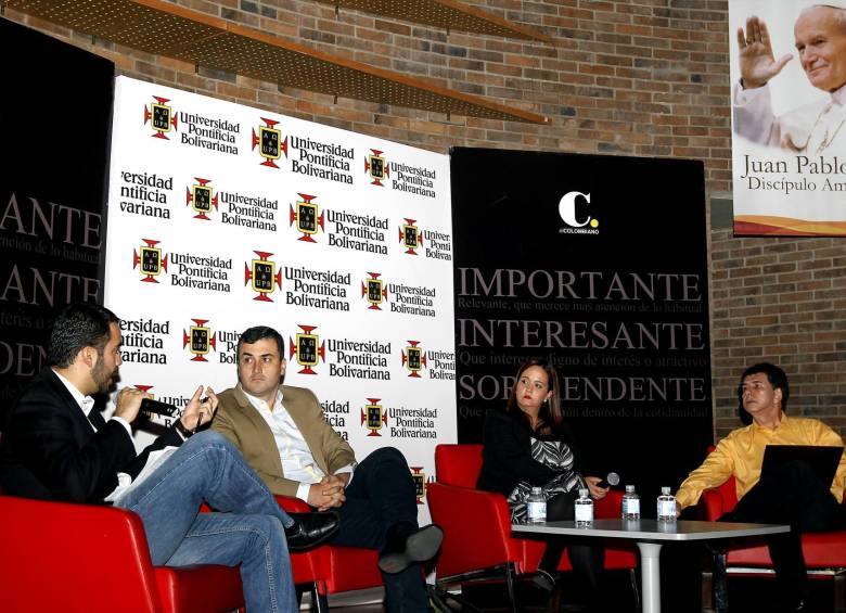 De izquierda a derecha, Miguel Silva, Juan David Pérez, Ana María Velásquez y Fernando José Restrepo Escobar. FOTO jaime pérez