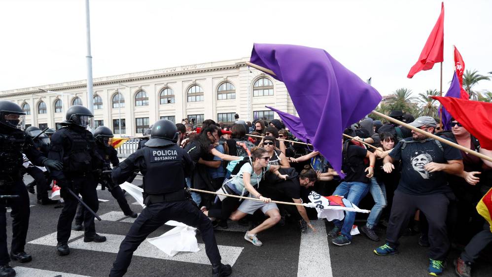 Los choques con las autoridades han sido una constante. FOTO Reuters