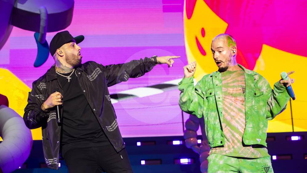 Con un gran show, tanto desde lo artístico como en producción, sonido, luces y logística, J Balvin enamoró a los asistentes a su concierto en la noche del pasado sábado en el Atanasio Girardot. FOTO CARLOS VELÁSQUEZ