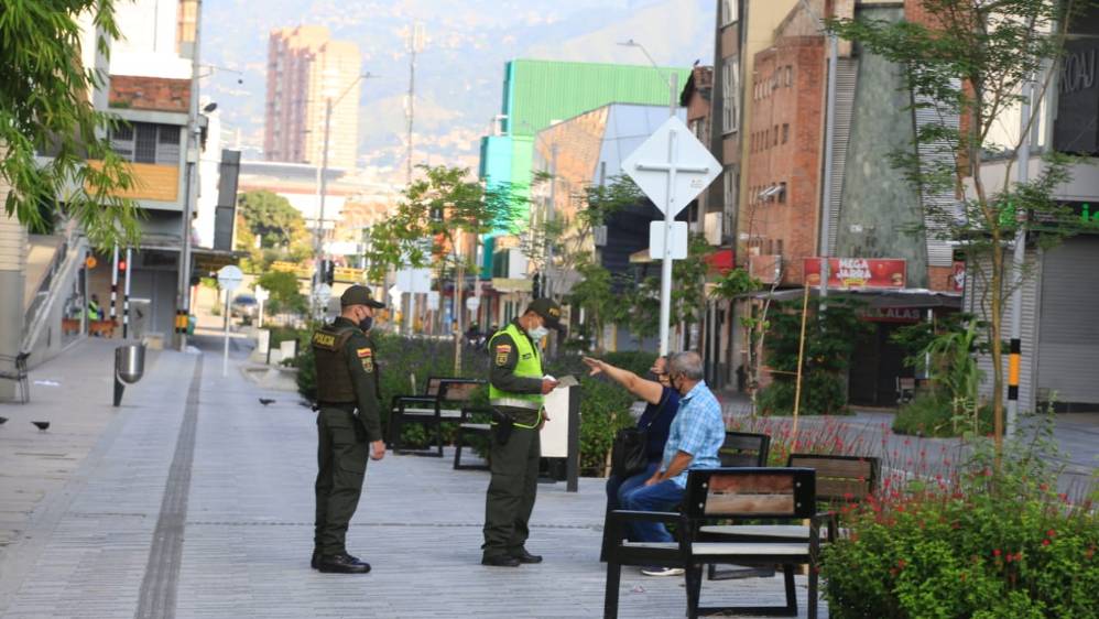 En cuestión de 15 días, del 30 de junio al 14 de julio, Antioquia duplicó sus casos confirmados de covid-19 y cuadriplicó sus muertes. Así de crudas y de duras son las cifras oficiales que muestran el comportamiento de la pandemia en la región. Foto: Juan Antonio Sánchez