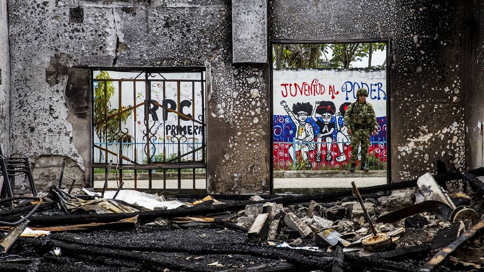 La zona del incendio permanece acordonada mientras se desempolva el proyecto de nuevo palacio municipal que desde 2016 tiene diseños, pero no se ha ejecutado por falta de gestión. Foto Julio Herrera